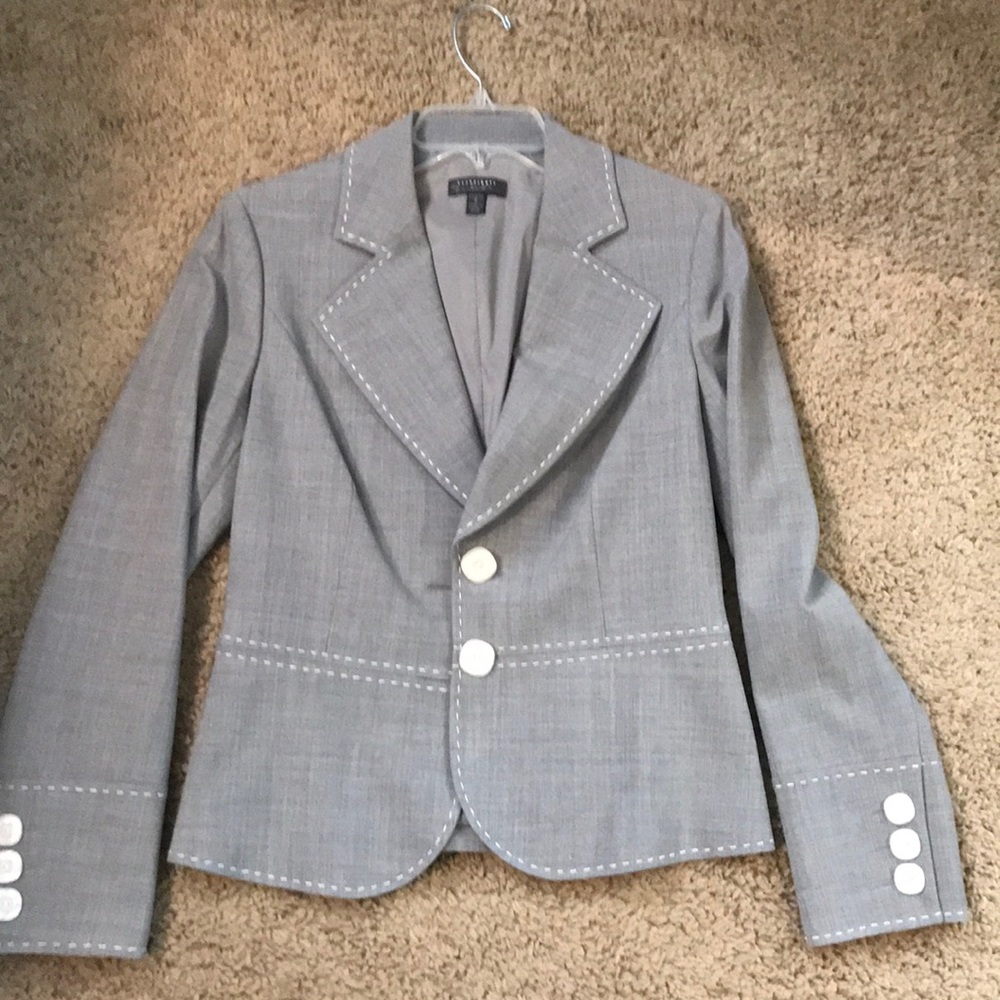 Grey blazer